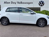 Volkswagen Golf Image 4