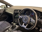 Volkswagen Golf Image 6