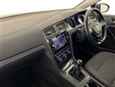 Volkswagen Golf Image 2