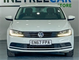 Volkswagen Jetta Image 2