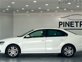 Volkswagen Jetta Image 5