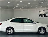 Volkswagen Jetta Image 6