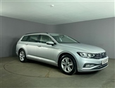 Volkswagen Passat Image 1