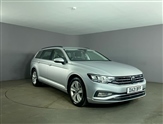 Volkswagen Passat Image 2