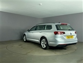 Volkswagen Passat Image 6