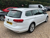 Volkswagen Passat Image 6