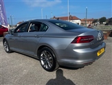 Volkswagen Passat Image 4