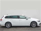 Volkswagen Passat Image 4