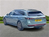 Volkswagen Passat Image 2