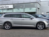 Volkswagen Passat Image 4