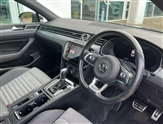 Volkswagen Passat Image 6