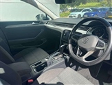 Volkswagen Passat Image 6