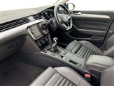 Volkswagen Passat Image 2