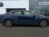 Volkswagen Passat Image 4