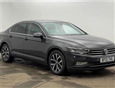 Volkswagen Passat Image 1