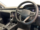 Volkswagen Passat Image 6