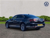 Volkswagen Passat Image 2