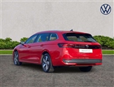 Volkswagen Passat Image 2