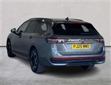 Volkswagen Passat Image 2