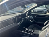 Volkswagen Passat Image 2