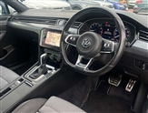Volkswagen Passat Image 6