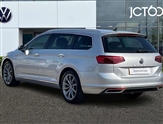 Volkswagen Passat Image 3