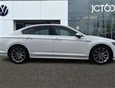 Volkswagen Passat Image 4