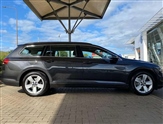 Volkswagen Passat Image 4