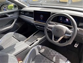 Volkswagen Passat Image 6