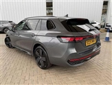 Volkswagen Passat Image 3