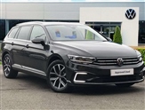 Volkswagen Passat Image 1