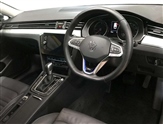 Volkswagen Passat Image 6