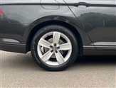 Volkswagen Passat Image 5