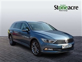 Volkswagen Passat Image 1
