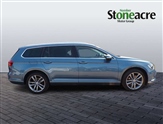 Volkswagen Passat Image 2