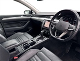 Volkswagen Passat Image 6