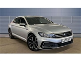 Volkswagen Passat Image 1