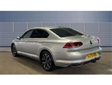 Volkswagen Passat Image 2