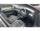 Volkswagen Passat Image 6