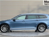 Volkswagen Passat Image 6