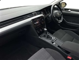 Volkswagen Passat Image 2