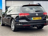 Volkswagen Passat Image 2