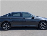 Volkswagen Passat Image 6