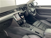 Volkswagen Passat Image 2