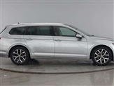 Volkswagen Passat Image 4