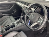 Volkswagen Passat Image 6