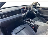 Volkswagen Passat Image 2