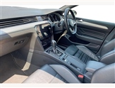 Volkswagen Passat Image 2