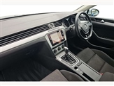 Volkswagen Passat Image 2