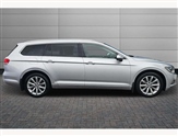 Volkswagen Passat Image 4